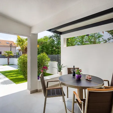 Ferienhaus Awesome In *